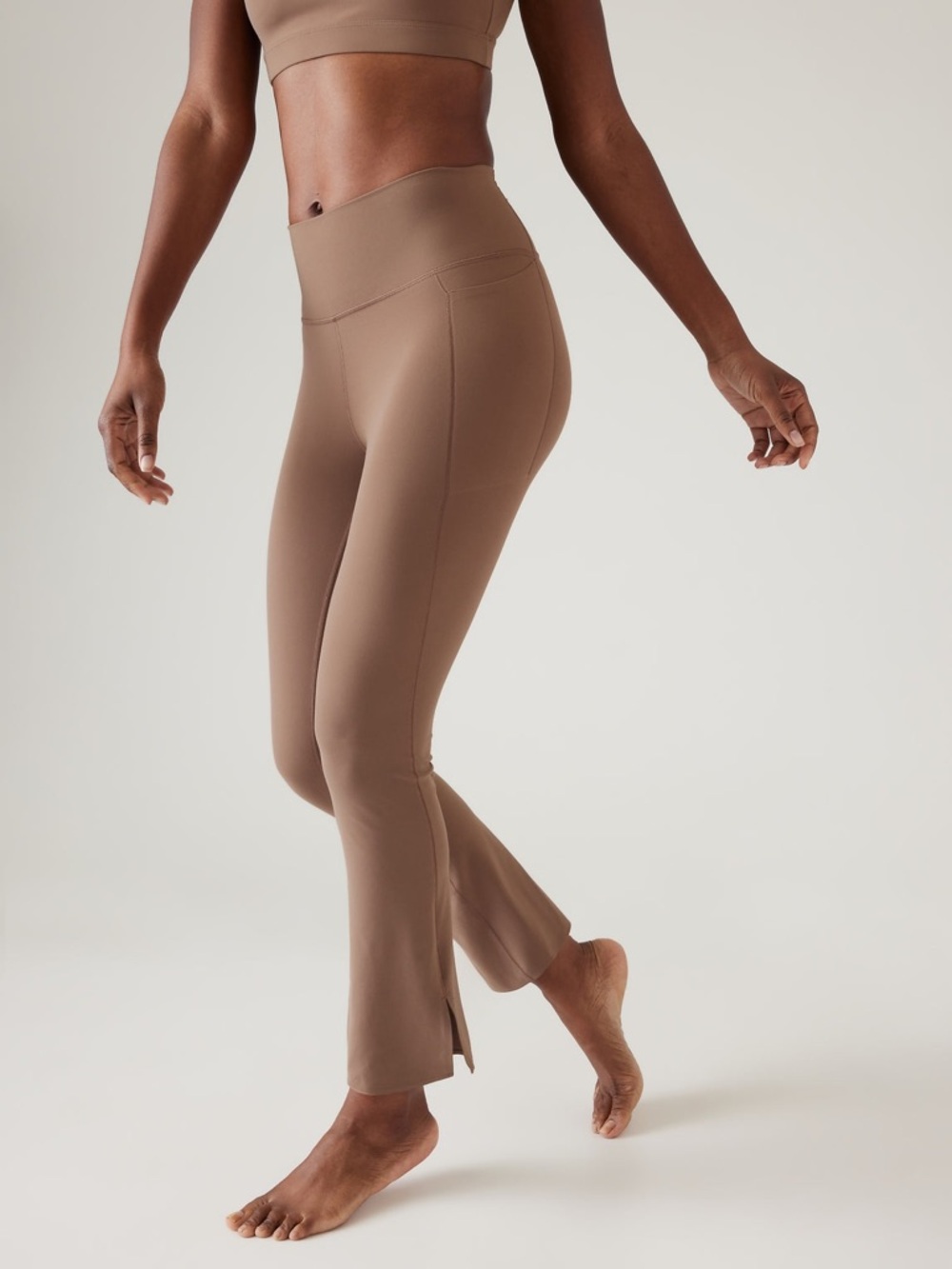 Athleta Transcend Stash Crop Straight Leg Pant